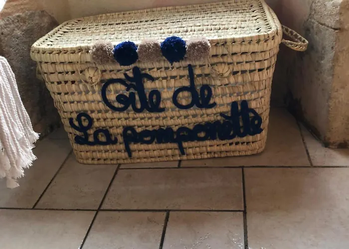 Maison De Pays Proche De La